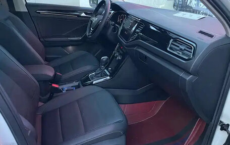 Volkswagen T-Roc I, 2022 год, 1 420 028 рублей, 9 фотография