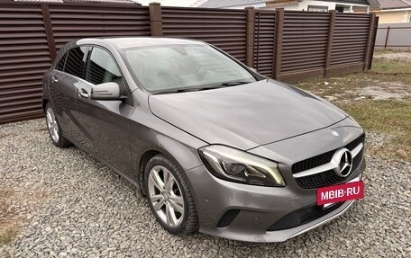 Mercedes-Benz A-Класс, 2015 год, 1 700 000 рублей, 2 фотография
