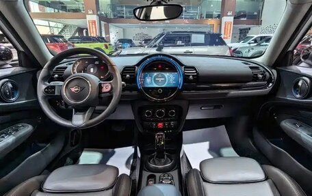 MINI Clubman, 2023 год, 2 634 000 рублей, 10 фотография