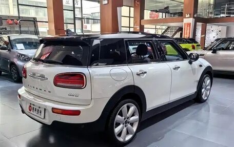 MINI Clubman, 2023 год, 2 634 000 рублей, 5 фотография