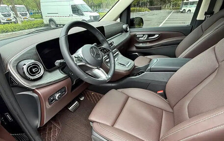 Mercedes-Benz V-Класс, 2024 год, 8 620 000 рублей, 8 фотография