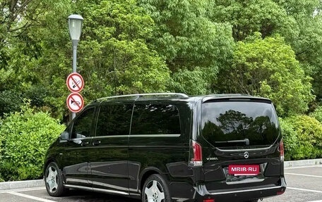 Mercedes-Benz V-Класс, 2024 год, 8 620 000 рублей, 6 фотография