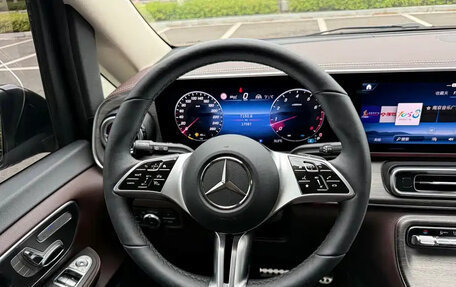 Mercedes-Benz V-Класс, 2024 год, 8 620 000 рублей, 15 фотография
