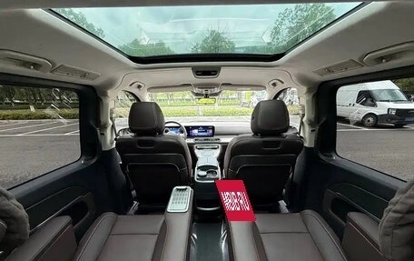 Mercedes-Benz V-Класс, 2024 год, 8 620 000 рублей, 13 фотография