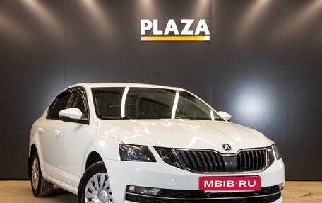 Skoda Octavia, 2020 год, 1 899 000 рублей, 2 фотография