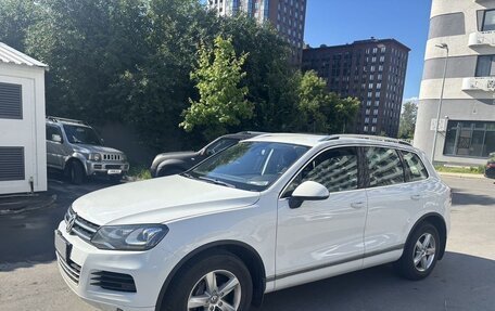 Volkswagen Touareg III, 2012 год, 1 800 000 рублей, 1 фотография