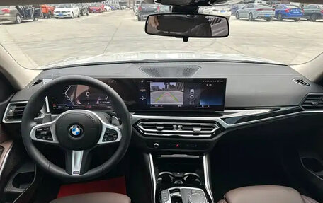 BMW 3 серия, 2023 год, 3 220 028 рублей, 10 фотография