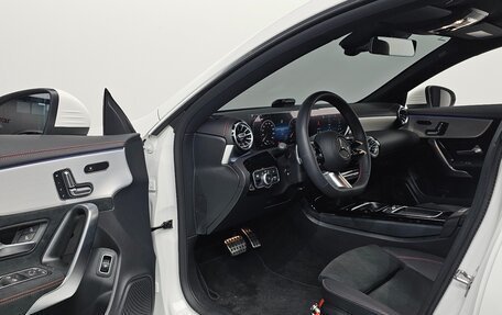 Mercedes-Benz CLA, 2024 год, 4 963 000 рублей, 7 фотография
