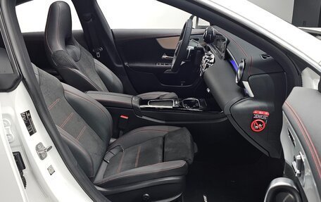 Mercedes-Benz CLA, 2024 год, 4 963 000 рублей, 8 фотография