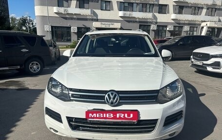Volkswagen Touareg III, 2012 год, 1 800 000 рублей, 3 фотография