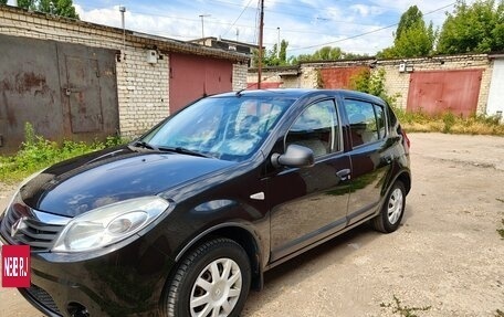 Renault Sandero I, 2013 год, 630 000 рублей, 2 фотография