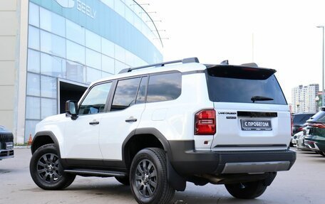 Toyota Land Cruiser Prado, 2024 год, 10 400 000 рублей, 7 фотография