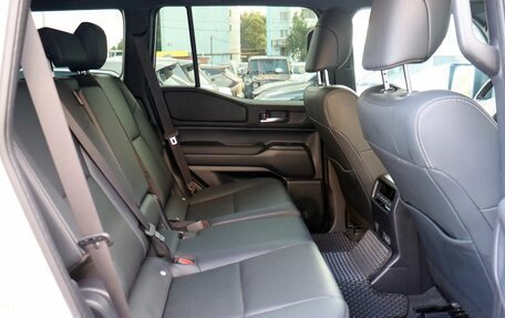 Toyota Land Cruiser Prado, 2024 год, 10 400 000 рублей, 11 фотография