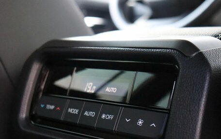 Toyota Land Cruiser Prado, 2024 год, 10 400 000 рублей, 25 фотография