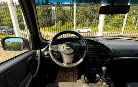 Chevrolet Niva I рестайлинг, 2015 год, 769 000 рублей, 11 фотография