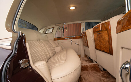 Rolls-Royce Silver Cloud I, 1958 год, 22 990 000 рублей, 21 фотография