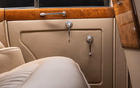 Rolls-Royce Silver Cloud I, 1958 год, 22 990 000 рублей, 27 фотография