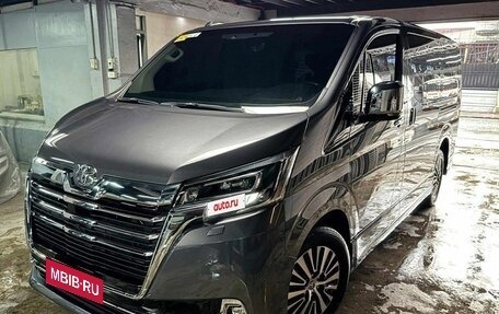 Toyota HiAce H300, 2024 год, 7 200 000 рублей, 3 фотография