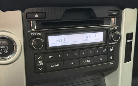 Toyota Land Cruiser Prado 150 рестайлинг 2, 2011 год, 2 500 000 рублей, 15 фотография
