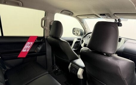 Toyota Land Cruiser Prado 150 рестайлинг 2, 2011 год, 2 500 000 рублей, 13 фотография
