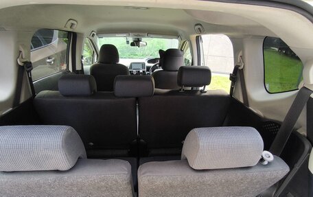 Toyota Sienta II, 2017 год, 1 450 000 рублей, 10 фотография