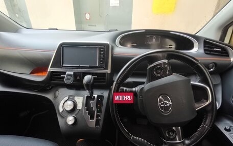Toyota Sienta II, 2017 год, 1 450 000 рублей, 7 фотография