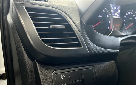 Hyundai Solaris II рестайлинг, 2014 год, 799 900 рублей, 11 фотография
