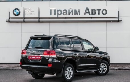 Toyota Land Cruiser 200, 2020 год, 7 900 000 рублей, 2 фотография