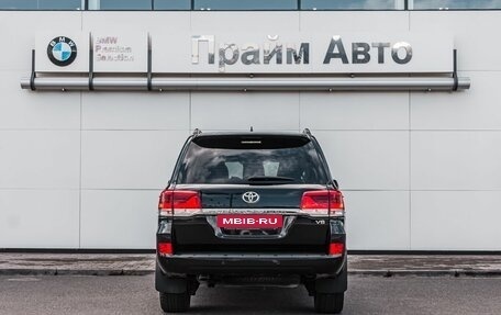 Toyota Land Cruiser 200, 2020 год, 7 900 000 рублей, 4 фотография