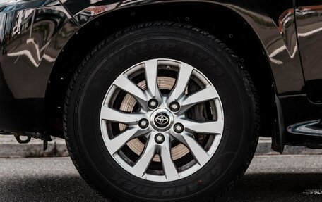 Toyota Land Cruiser 200, 2020 год, 7 900 000 рублей, 7 фотография