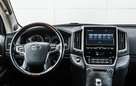 Toyota Land Cruiser 200, 2020 год, 7 900 000 рублей, 15 фотография