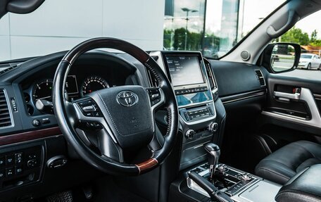 Toyota Land Cruiser 200, 2020 год, 7 900 000 рублей, 12 фотография