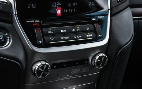 Toyota Land Cruiser 200, 2020 год, 7 900 000 рублей, 25 фотография
