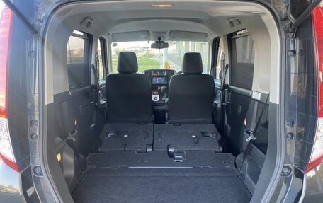 Toyota Roomy I, 2017 год, 600 000 рублей, 14 фотография