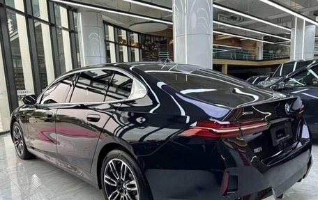 BMW 5 серия, 2025 год, 7 400 000 рублей, 3 фотография