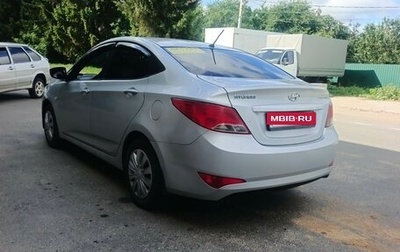 Hyundai Solaris II рестайлинг, 2015 год, 590 000 рублей, 1 фотография