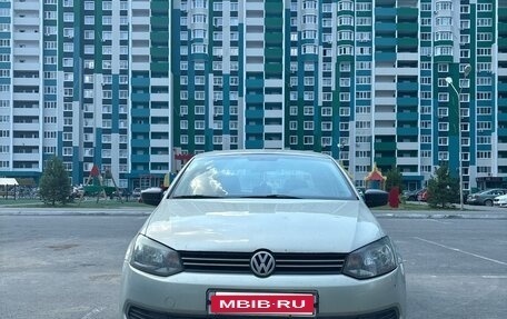 Volkswagen Polo VI (EU Market), 2011 год, 350 000 рублей, 1 фотография