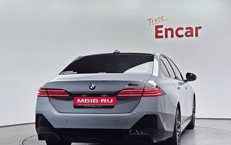 BMW 5 серия, 2025 год, 6 750 000 рублей, 7 фотография