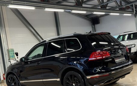 Volkswagen Touareg III, 2016 год, 2 999 000 рублей, 3 фотография