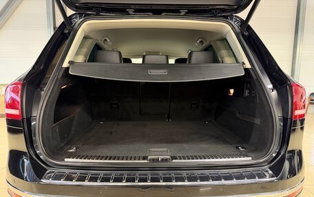 Volkswagen Touareg III, 2016 год, 2 999 000 рублей, 9 фотография