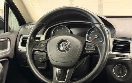 Volkswagen Touareg III, 2016 год, 2 999 000 рублей, 21 фотография