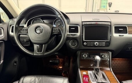 Volkswagen Touareg III, 2016 год, 2 999 000 рублей, 20 фотография