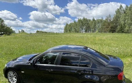 BMW 3 серия, 2011 год, 1 070 000 рублей, 8 фотография