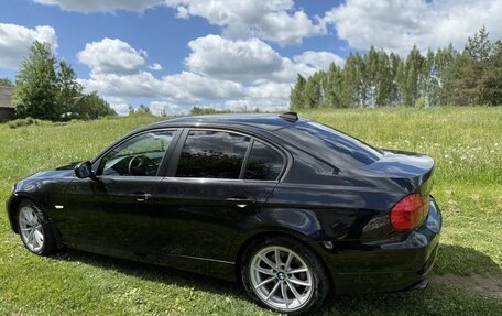 BMW 3 серия, 2011 год, 1 070 000 рублей, 9 фотография