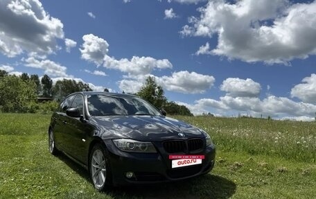 BMW 3 серия, 2011 год, 1 070 000 рублей, 13 фотография