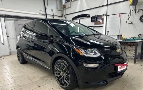 Chevrolet Bolt, 2019 год, 2 050 000 рублей, 2 фотография