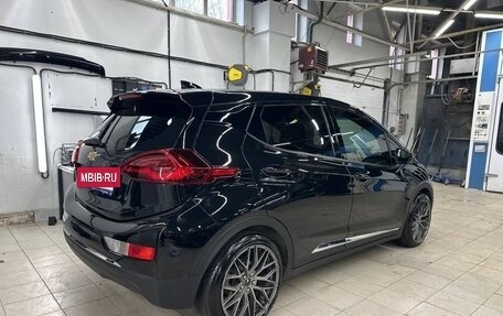 Chevrolet Bolt, 2019 год, 2 050 000 рублей, 6 фотография