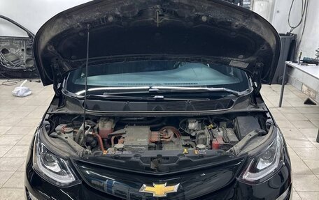 Chevrolet Bolt, 2019 год, 2 050 000 рублей, 21 фотография