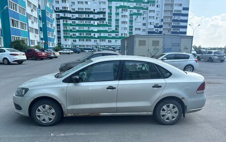 Volkswagen Polo VI (EU Market), 2011 год, 350 000 рублей, 4 фотография