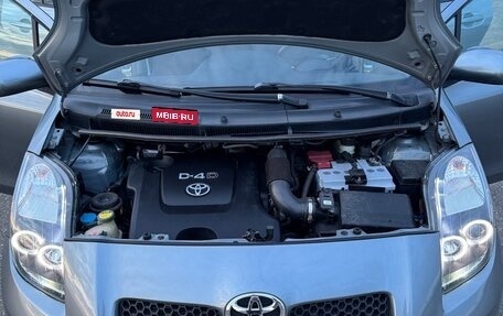 Toyota Yaris III рестайлинг, 2007 год, 900 000 рублей, 22 фотография